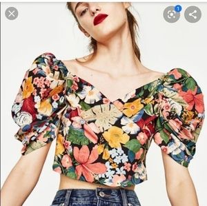 DISO- zara floral crop top